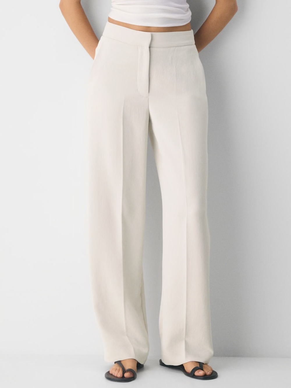 SOLD - Aritzia Wilfred Limitless Wide-Leg Pant in Matte Pearl - Picture 1 of 5